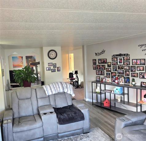 2397 Nightingale Lane Kelso WA 98626