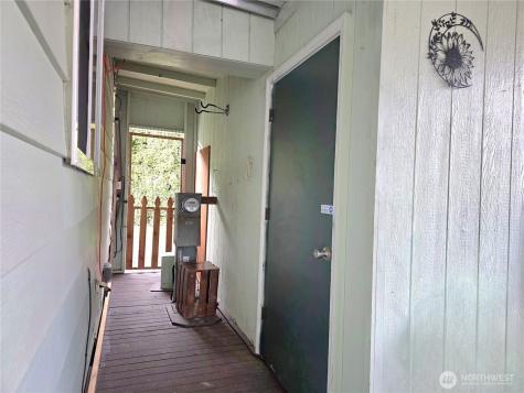 2397 Nightingale Lane Kelso WA 98626