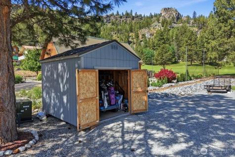 85 Golf Course Drive Pateros WA 98846