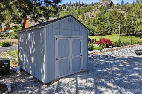 85 Golf Course Drive Pateros WA 98846