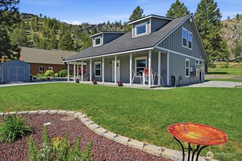 85 Golf Course Drive Pateros WA 98846