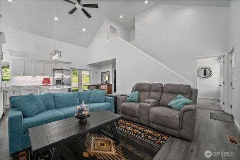85 Golf Course Drive Pateros WA 98846