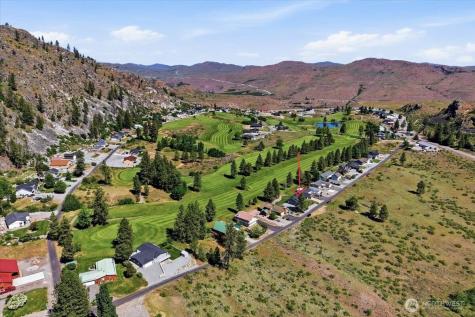 85 Golf Course Drive Pateros WA 98846