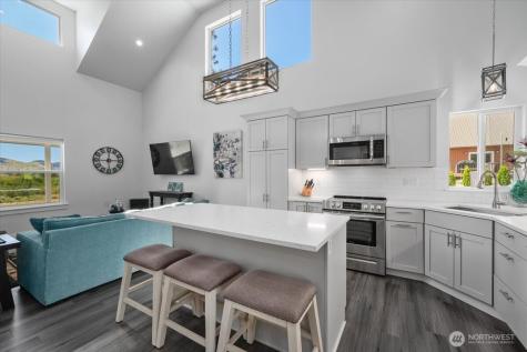 85 Golf Course Drive Pateros WA 98846