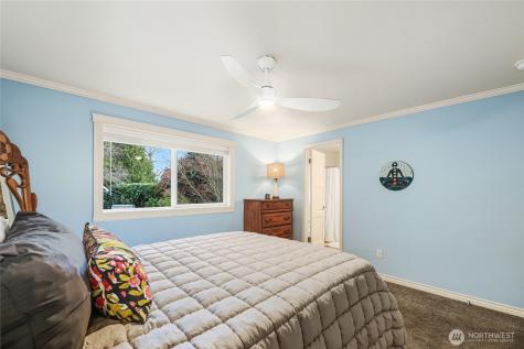3929 205th Place SW Lynnwood WA 98036