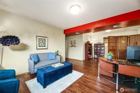 3929 205th Place SW Lynnwood WA 98036