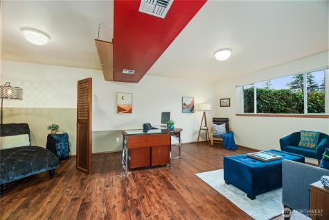 3929 205th Place SW Lynnwood WA 98036