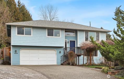 3929 205th Place SW Lynnwood WA 98036