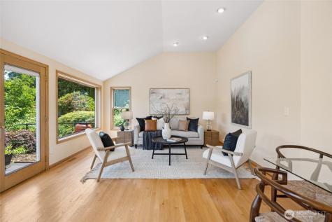 2904 222nd Place SE Sammamish WA 98075