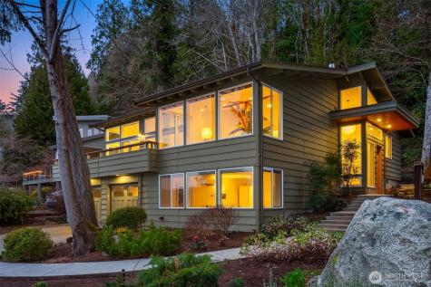4612 Crystal Springs Drive NE Bainbridge Island WA 98110