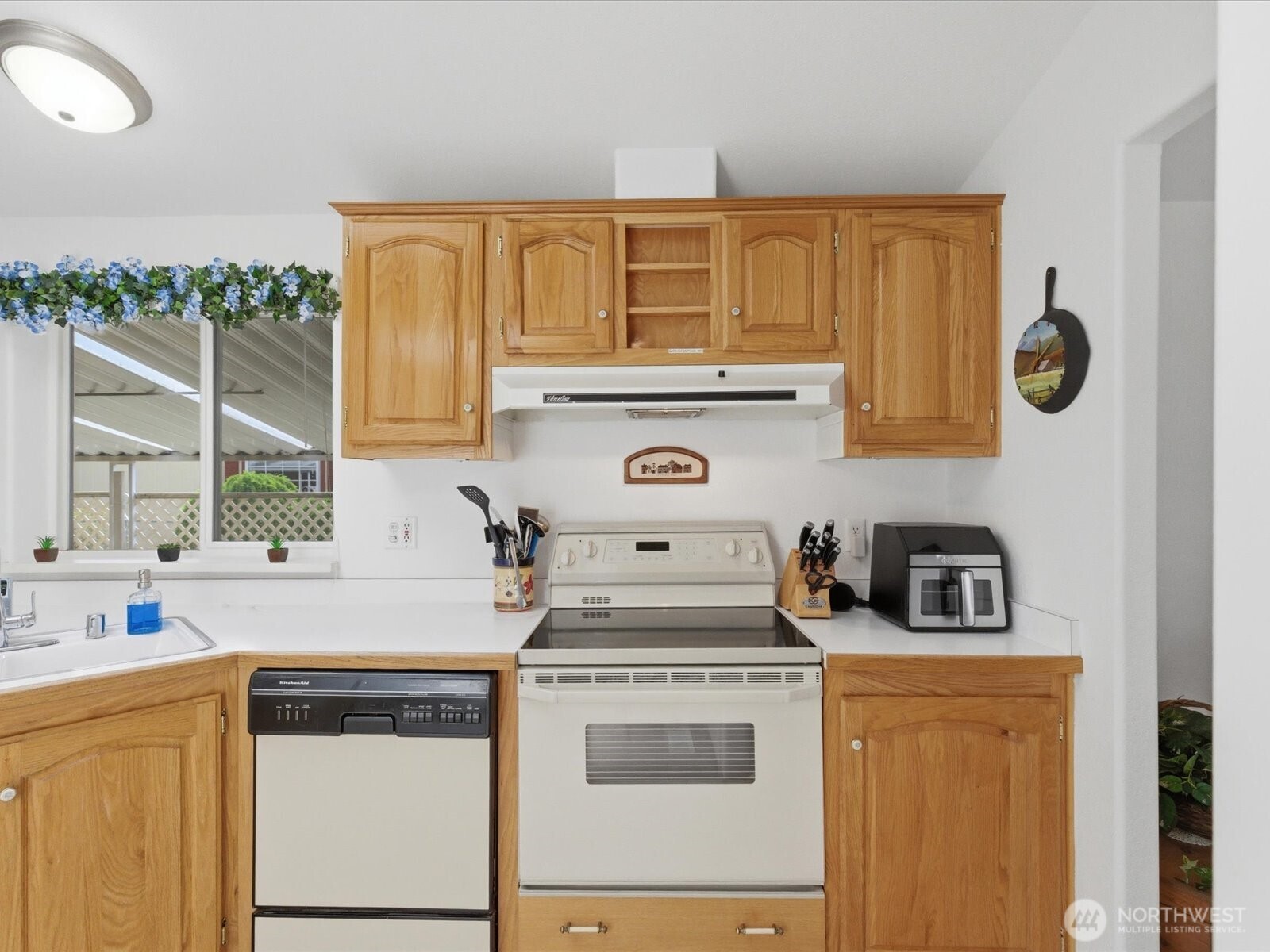 11100 4th Avenue W Everett WA 98204