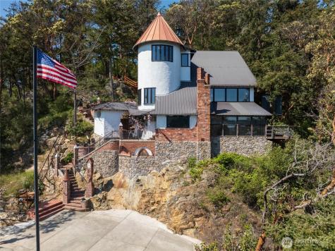 4385 Wildwood Lane Anacortes WA 98221