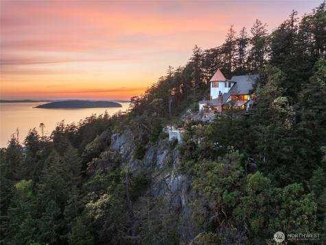 4385 Wildwood Lane Anacortes WA 98221
