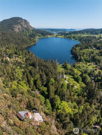 4385 Wildwood Lane Anacortes WA 98221