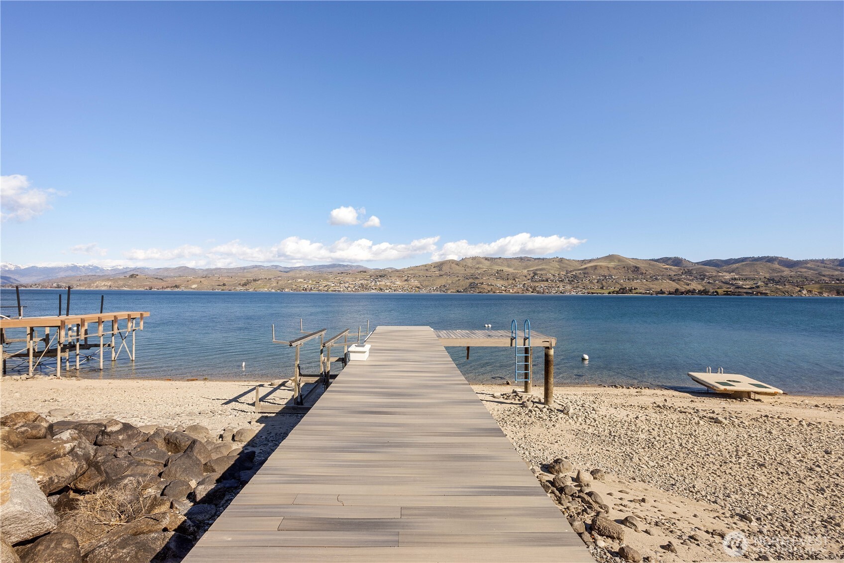 21 Grace Lane Chelan WA 98816