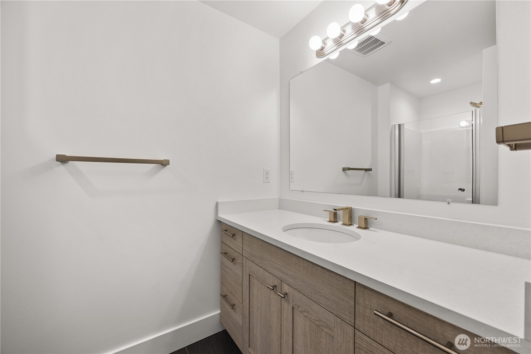 21 Grace Lane Chelan WA 98816