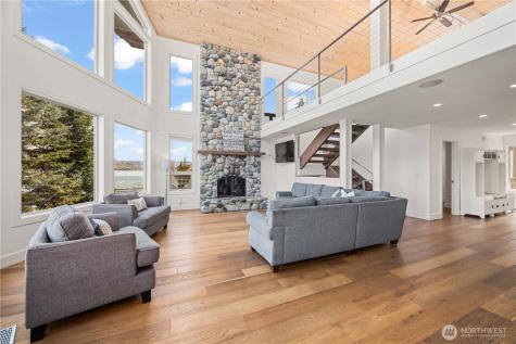 21 Grace Lane Chelan WA 98816