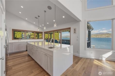 21 Grace Lane Chelan WA 98816