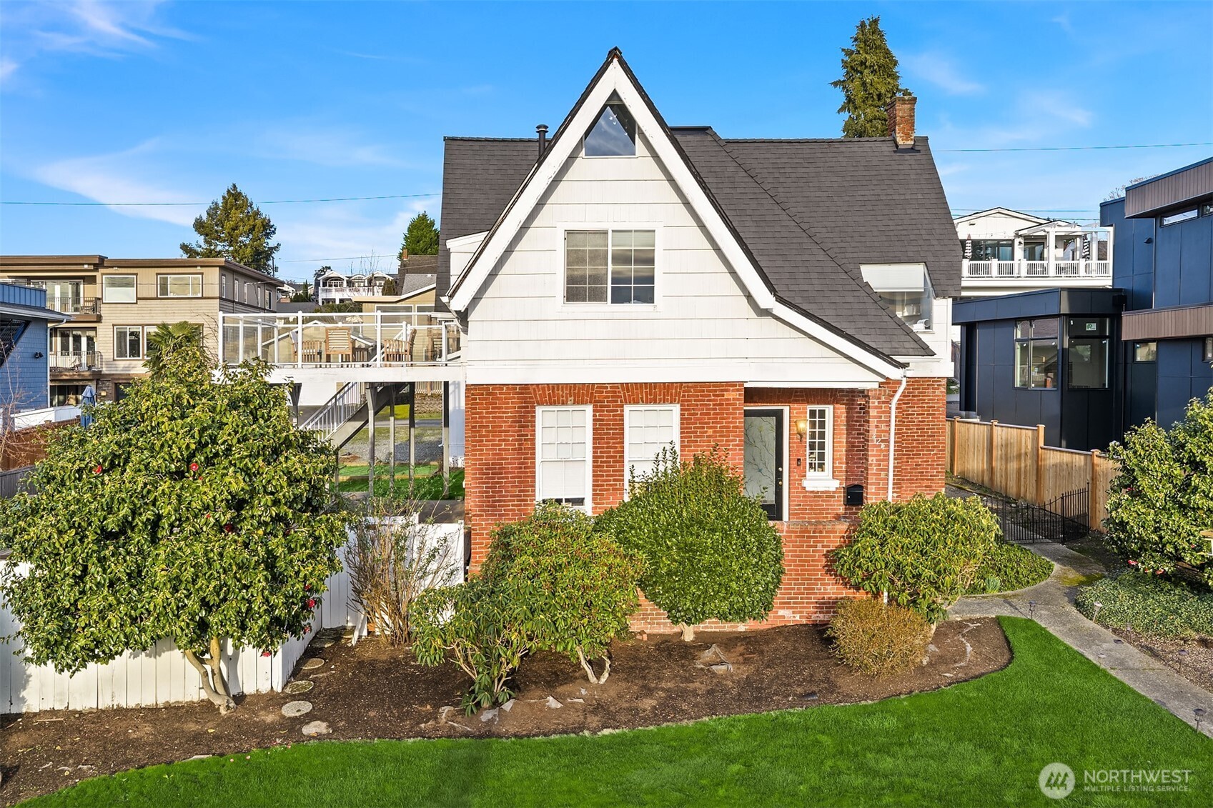424 8th Avenue W Kirkland WA 98033