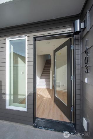 1403 SW 111th Lane Seattle WA 98146