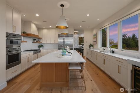 7310 51st Avenue NE Seattle WA 98115
