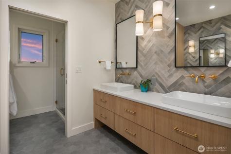 7310 51st Avenue NE Seattle WA 98115