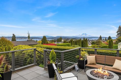 7310 51st Avenue NE Seattle WA 98115