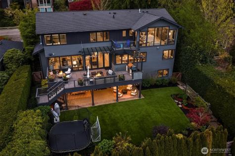 7310 51st Avenue NE Seattle WA 98115