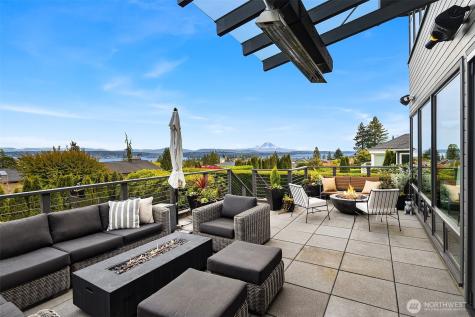 7310 51st Avenue NE Seattle WA 98115