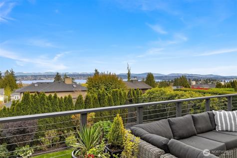 7310 51st Avenue NE Seattle WA 98115