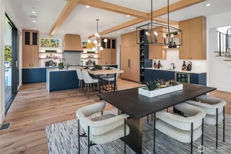 9812 NE 31st Street Bellevue WA 98004