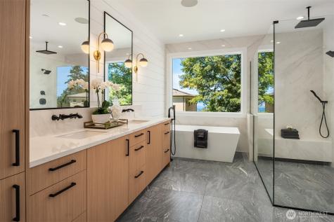 9812 NE 31st Street Bellevue WA 98004