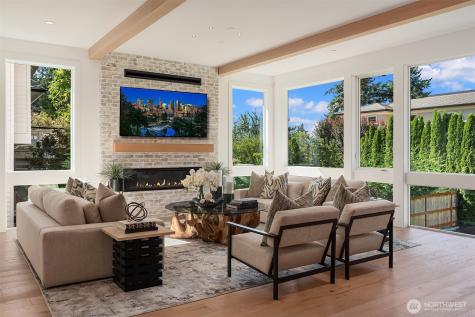 9812 NE 31st Street Bellevue WA 98004