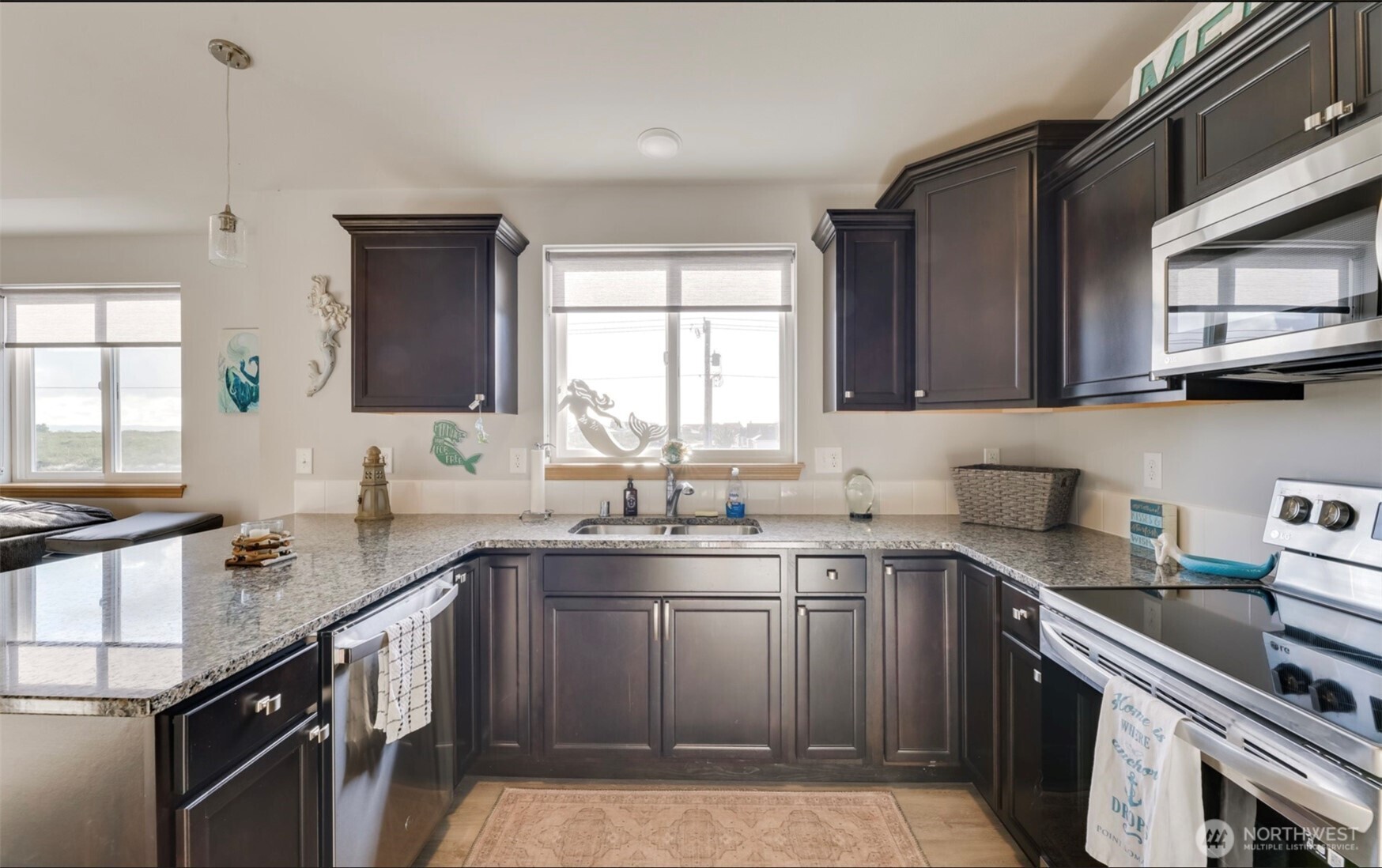 1006 Point Brown Avenue SE Ocean Shores WA 98569