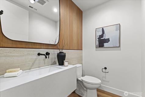 1020 107th Avenue SE Bellevue WA 98004