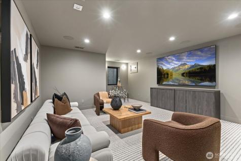 1020 107th Avenue SE Bellevue WA 98004