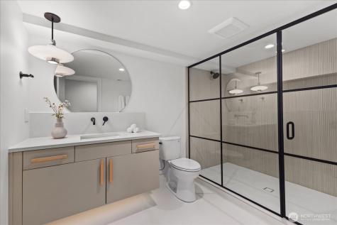 1020 107th Avenue SE Bellevue WA 98004