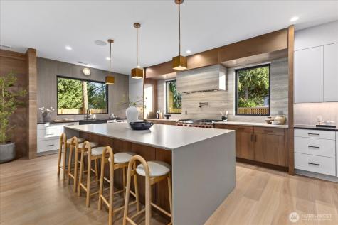 1020 107th Avenue SE Bellevue WA 98004