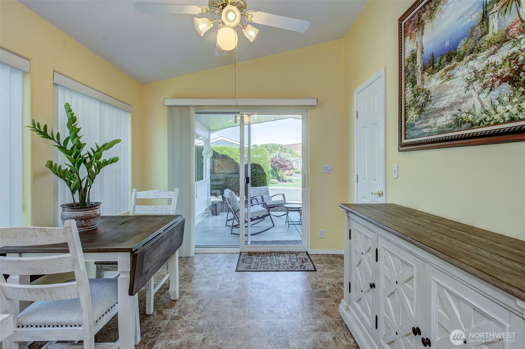 575 Canyon Drive East Wenatchee WA 98802