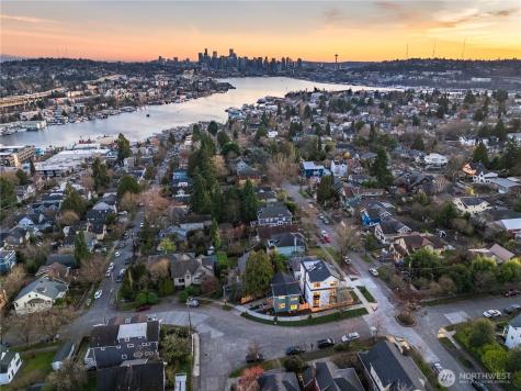 2509 N 42nd Street Seattle WA 98103