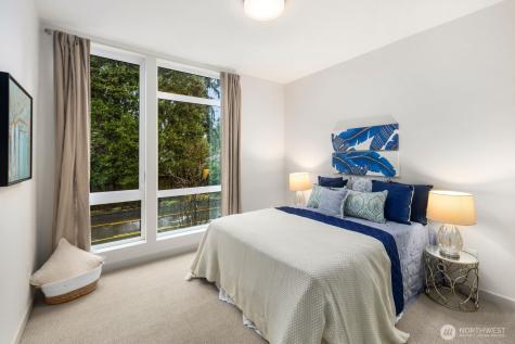 8042 35th Avenue NE Seattle WA 98115