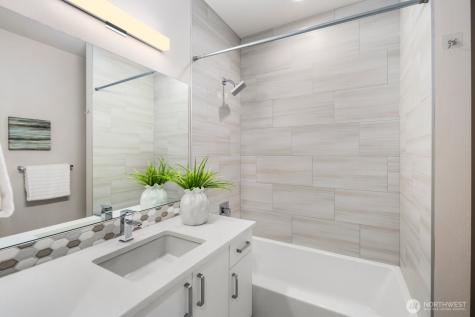 8042 35th Avenue NE Seattle WA 98115