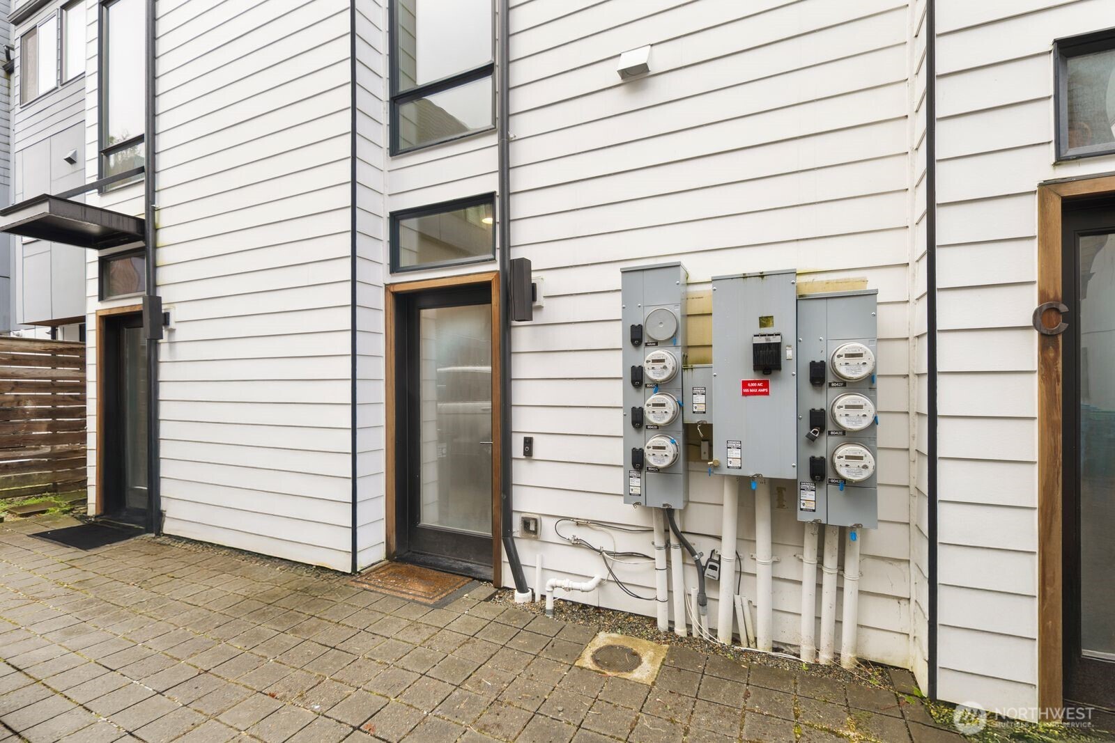 8042 35th Avenue NE Seattle WA 98115