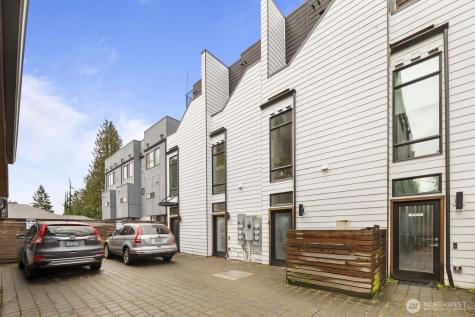 8042 35th Avenue NE Seattle WA 98115