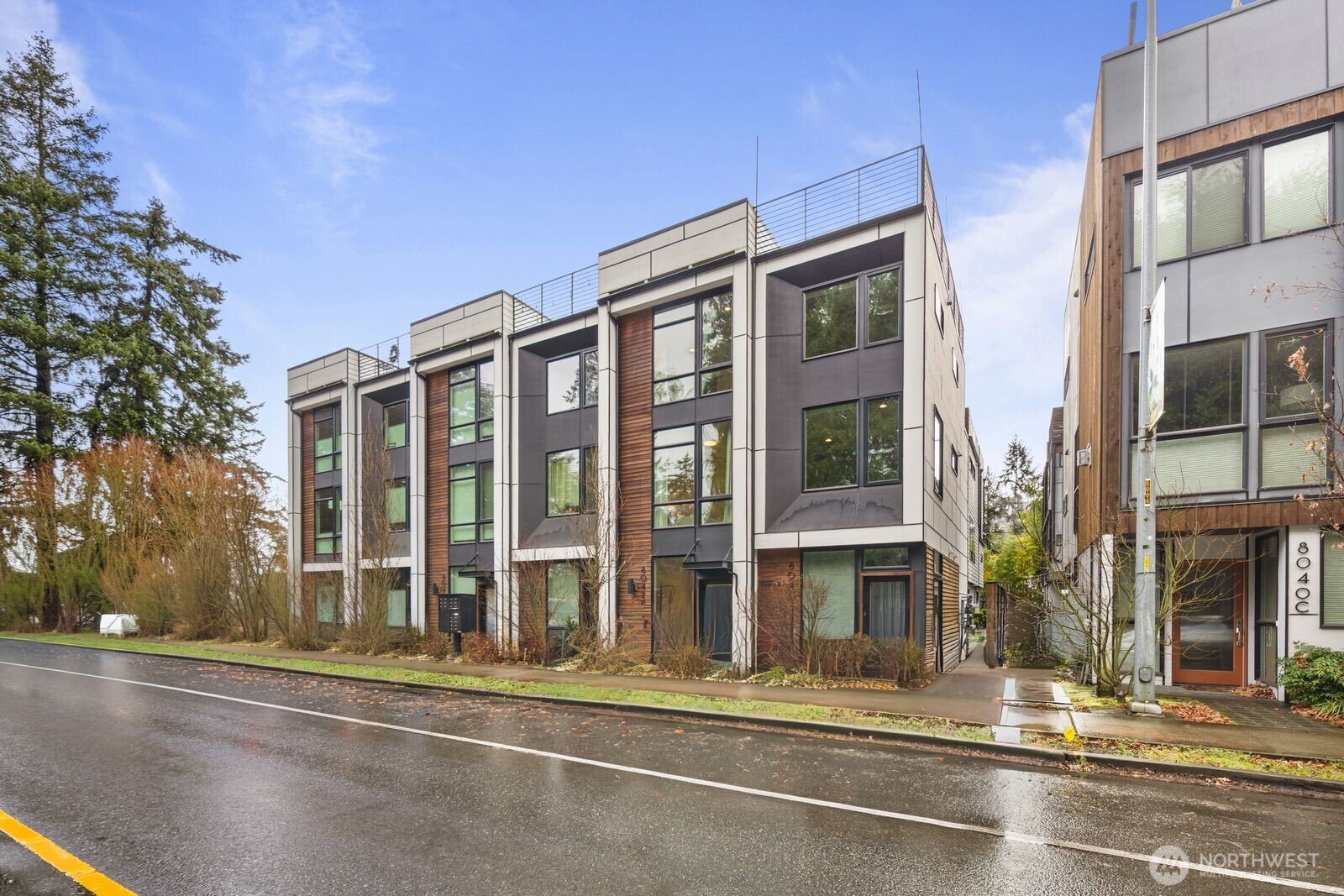 8042 35th Avenue NE Seattle WA 98115