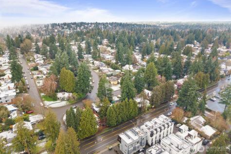 8042 35th Avenue NE Seattle WA 98115