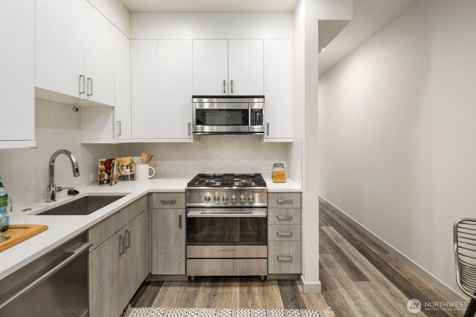 8042 35th Avenue NE Seattle WA 98115