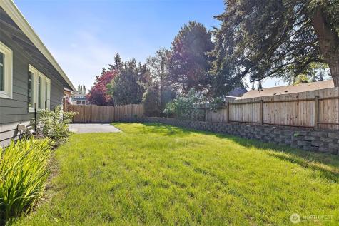 5306 169th Place SW Lynnwood WA 98037