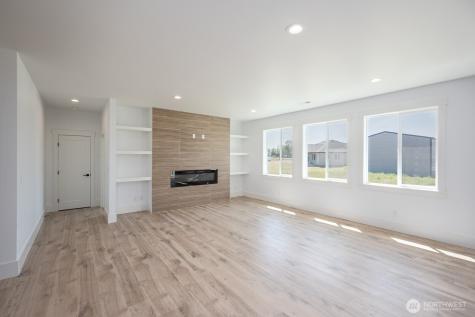 6425 NE Road 2.15 Moses Lake WA 98837