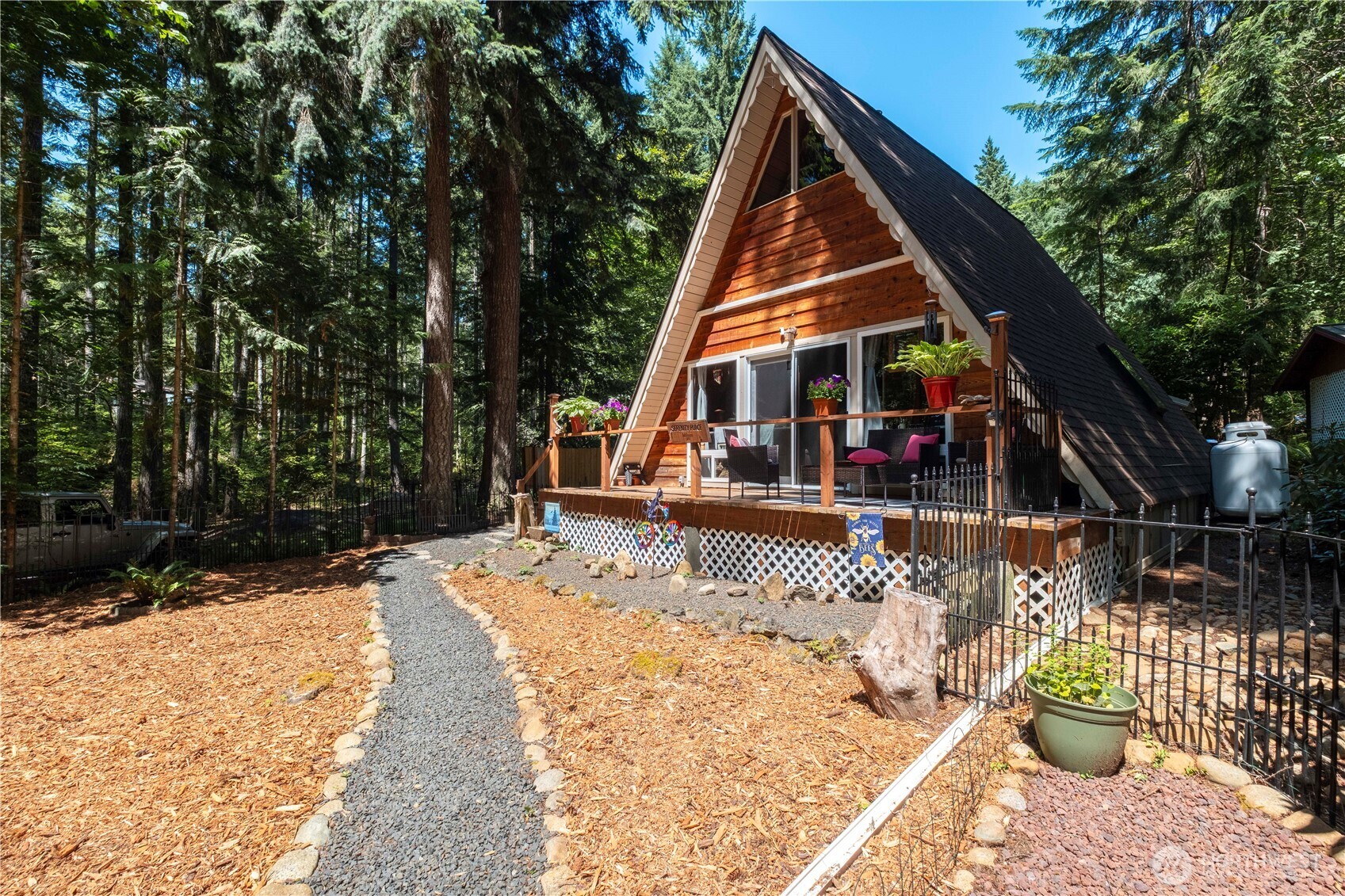 371 N Wynoochee Drive Hoodsport WA 98548